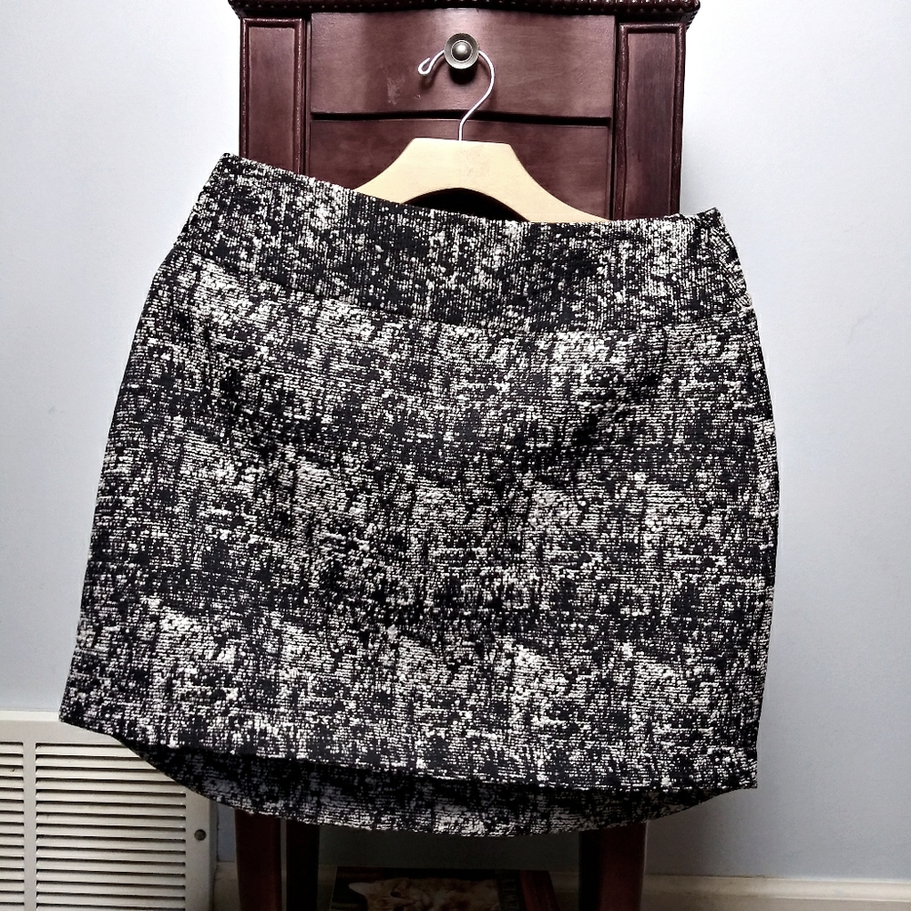 Banana Republic Black and White Tweed Mini Skirt